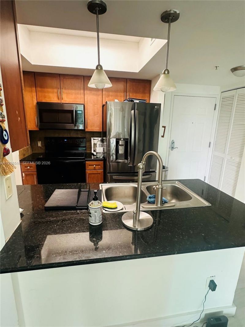 2000 N Bayshore Dr , Unit 508, Miami, FL 33137 Photo