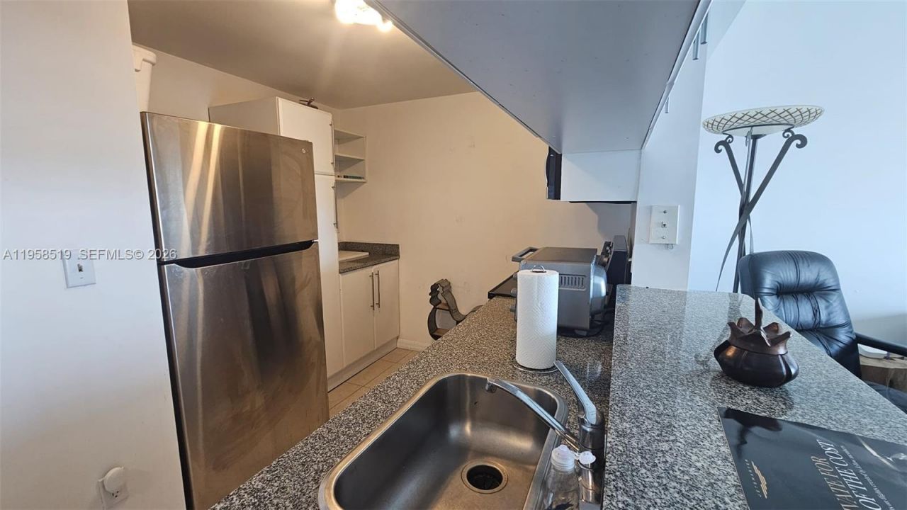 275 NE 18th St , Unit 1604, Miami, FL 33132 Photo