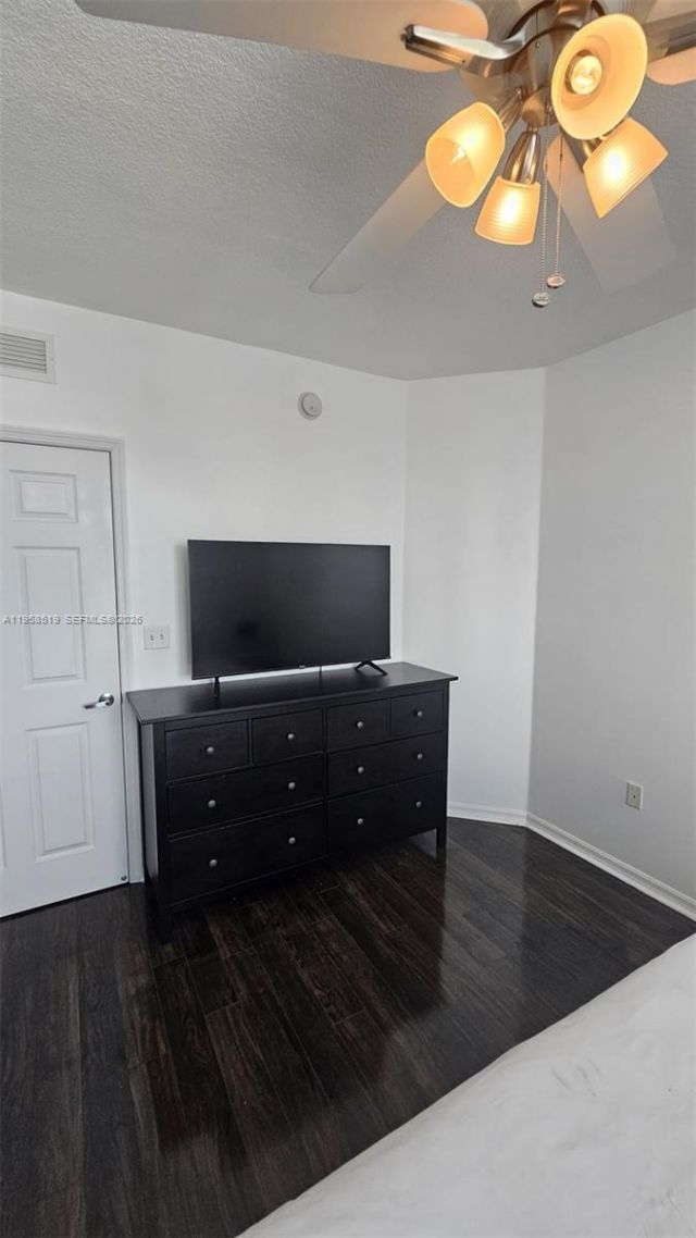 275 NE 18th St , Unit 1604, Miami, FL 33132 Photo