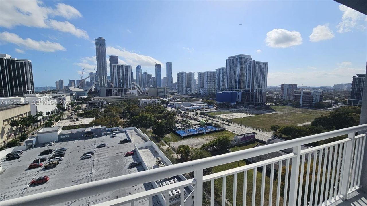 275 NE 18th St , Unit 1604, Miami, FL 33132 Photo