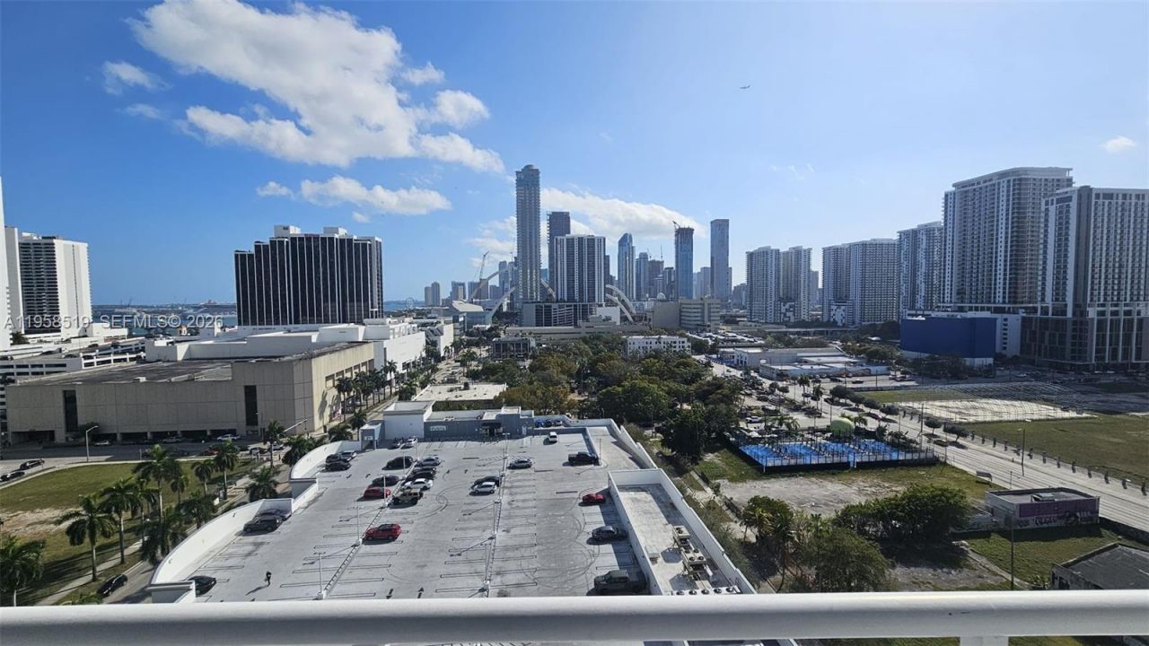 275 NE 18th St , Unit 1604, Miami, FL 33132 Photo
