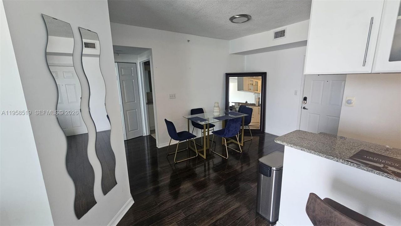 275 NE 18th St , Unit 1604, Miami, FL 33132 Photo