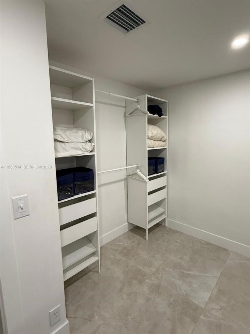 208 NW 7th St, Unit 1-2, Hallandale Beach, FL 33009 Photo