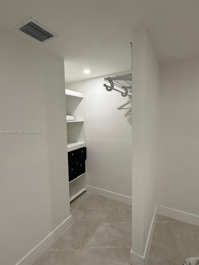 208 NW 7th St, Unit 1-2, Hallandale Beach, FL 33009 Photo