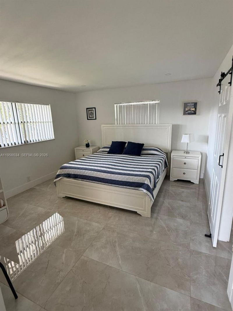 208 NW 7th St, Unit 1-2, Hallandale Beach, FL 33009 Photo