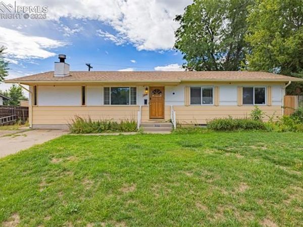 3940 Hollybrook Lane, Pueblo, CO 81005