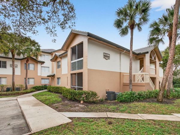 9901 Westview Drive, Unit 324, Coral Springs, FL 33076