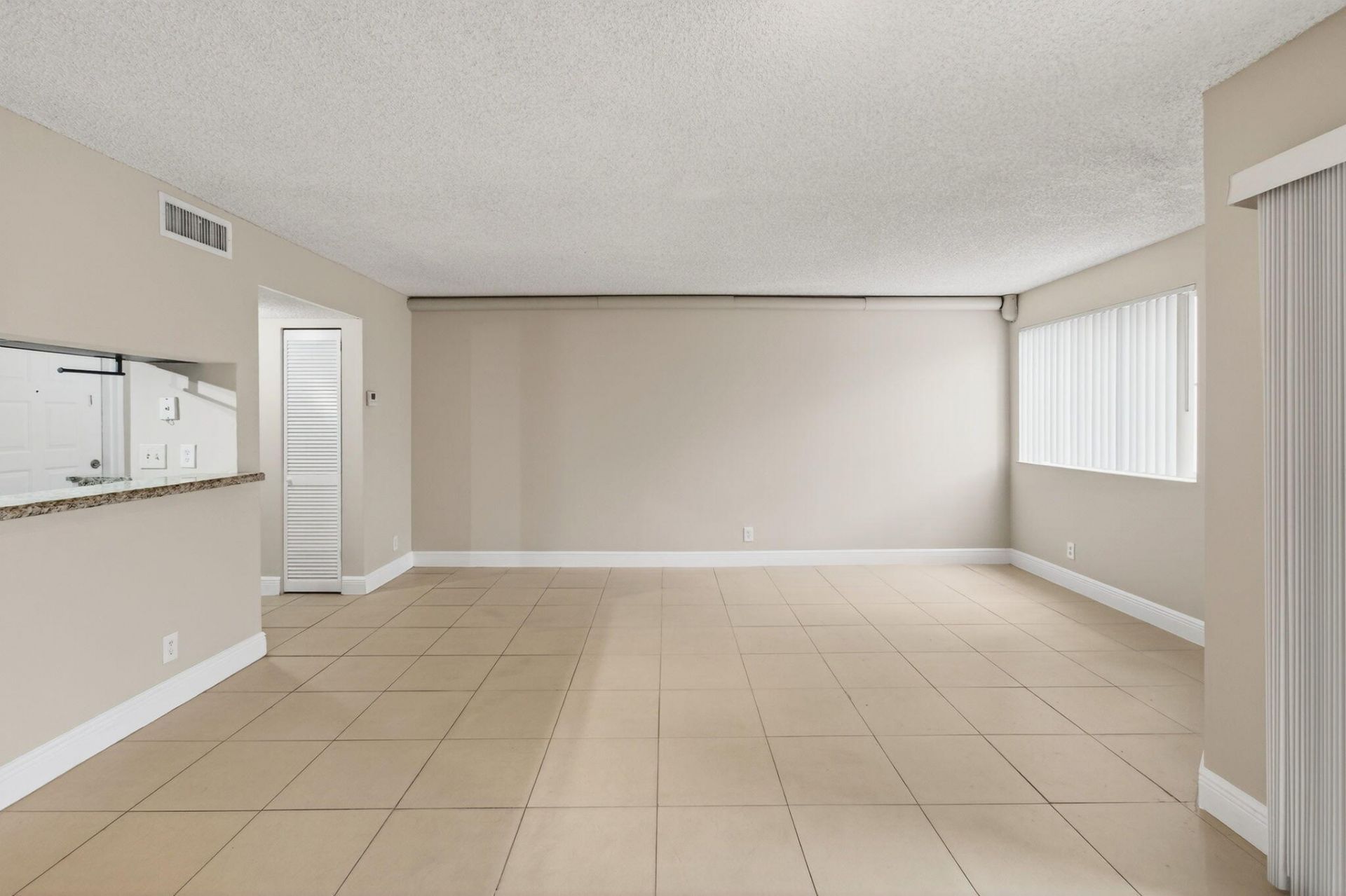 9901 Westview Drive, Unit 324, Coral Springs, FL 33076 Photo