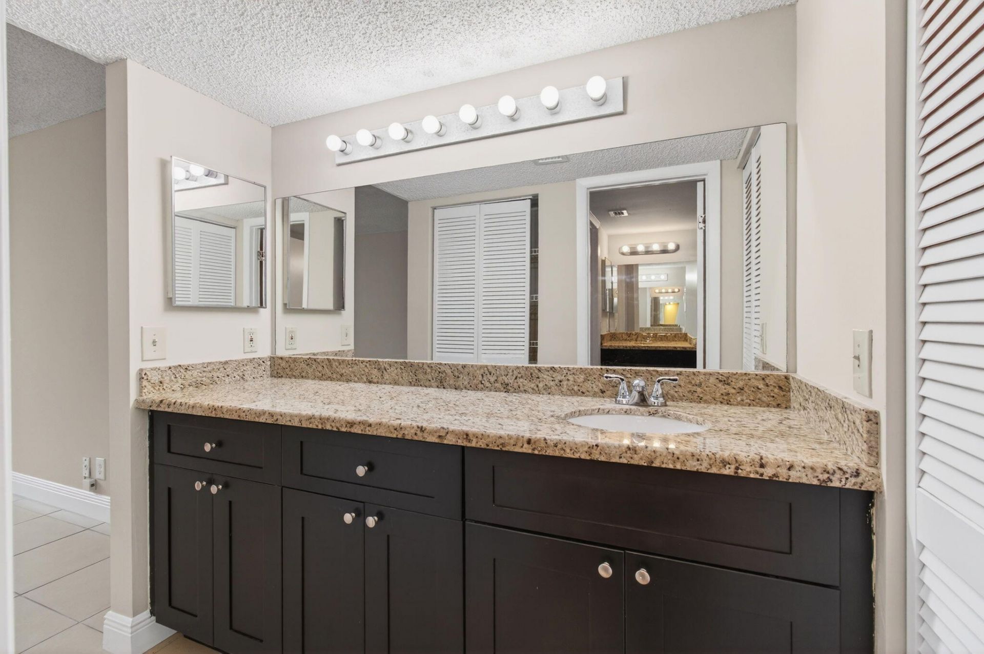 9901 Westview Drive, Unit 324, Coral Springs, FL 33076 Photo