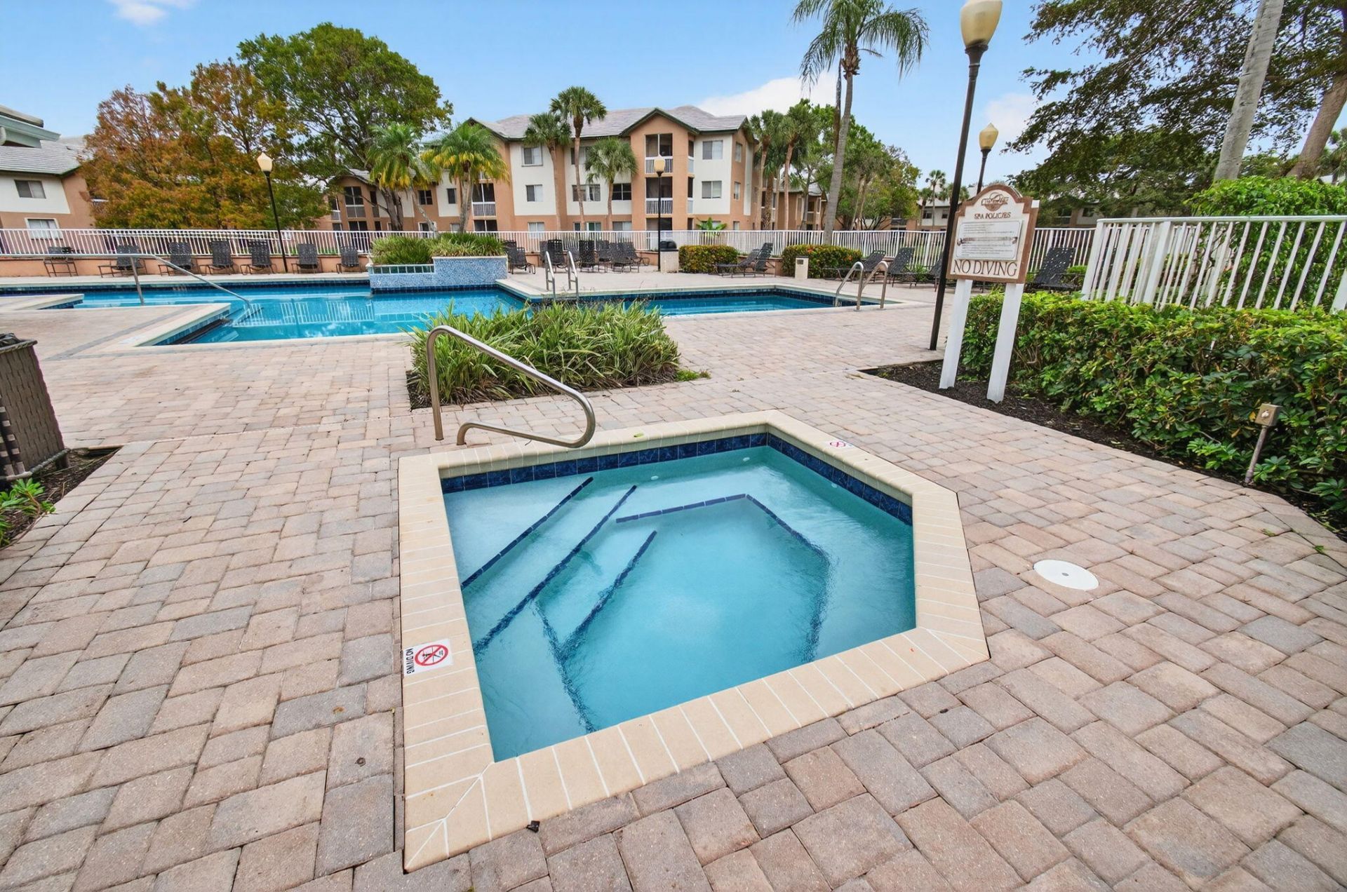 9901 Westview Drive, Unit 324, Coral Springs, FL 33076 Photo