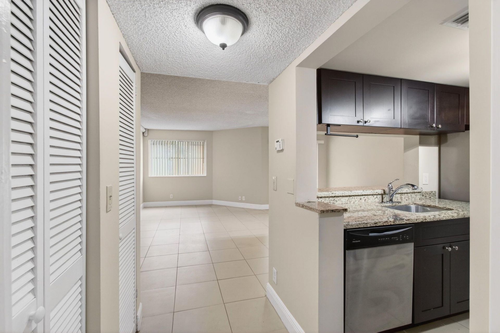 9901 Westview Drive, Unit 324, Coral Springs, FL 33076 Photo