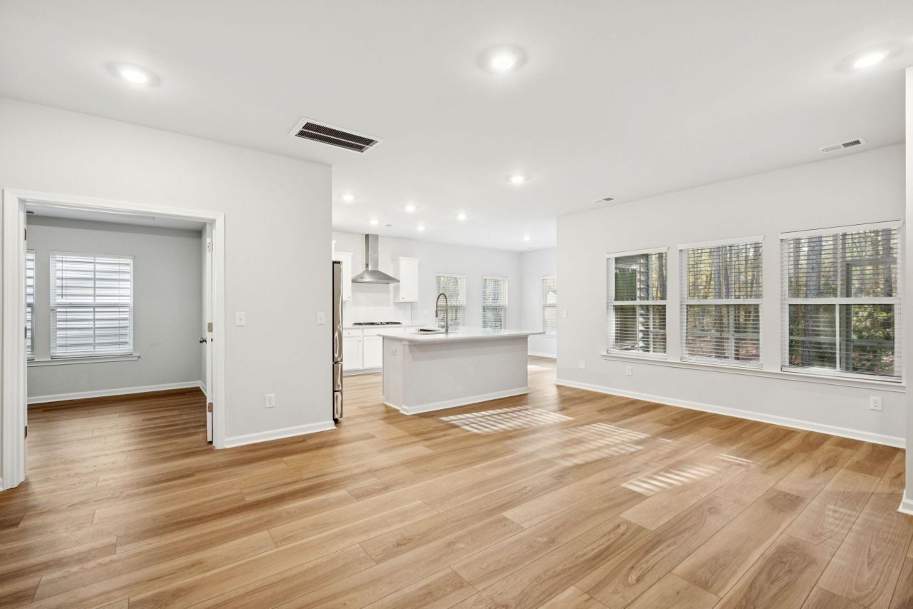 4090 Warmouth Court Photo 10