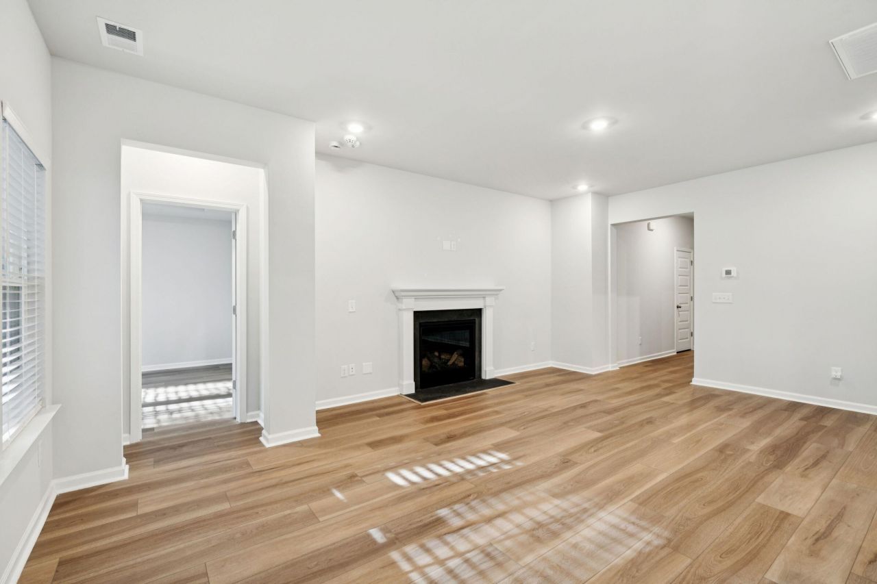 4090 Warmouth Court Photo 13