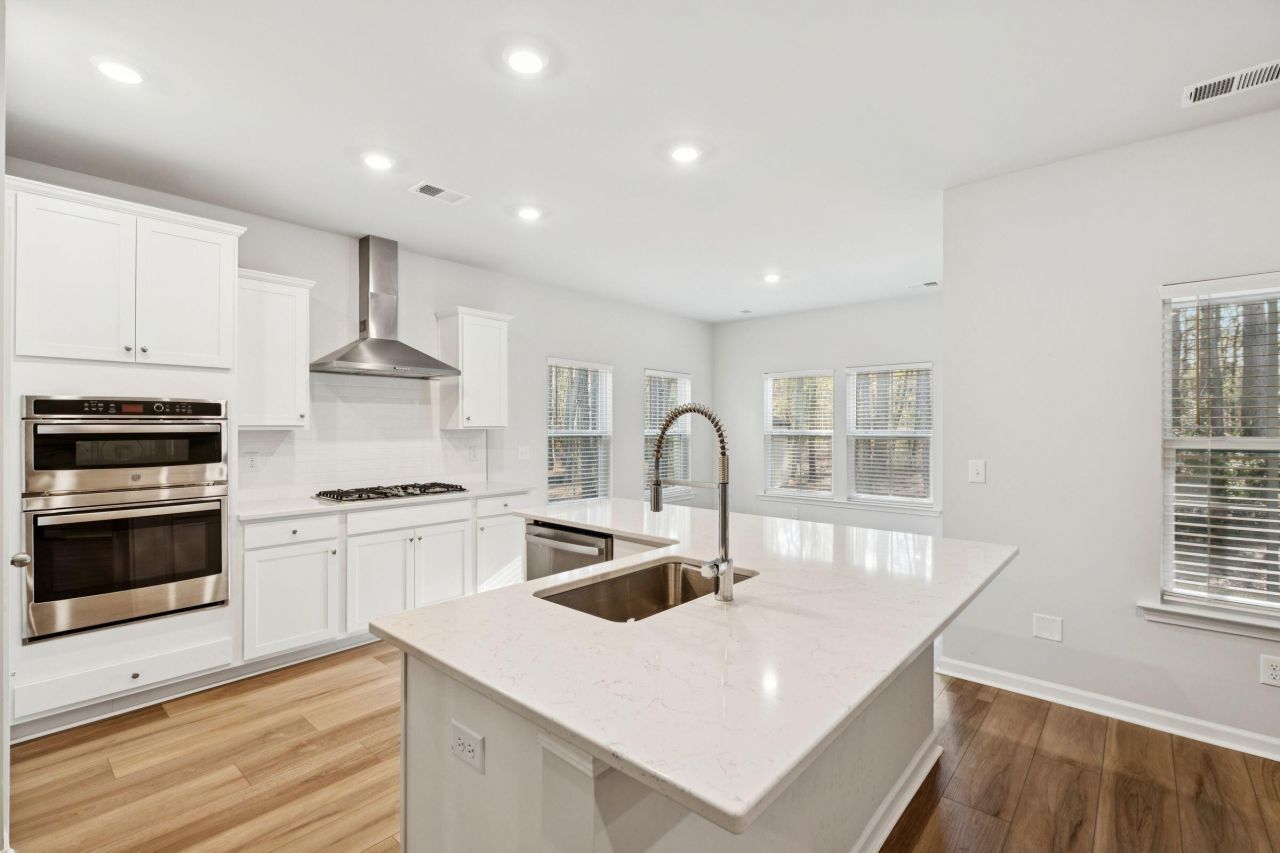 4090 Warmouth Court Photo 16