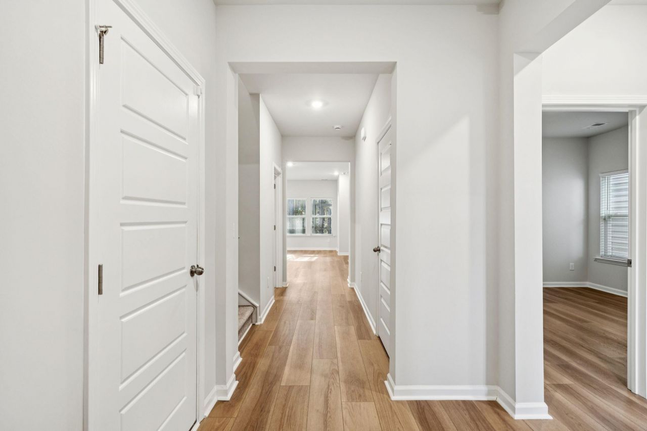 4090 Warmouth Court Photo 8