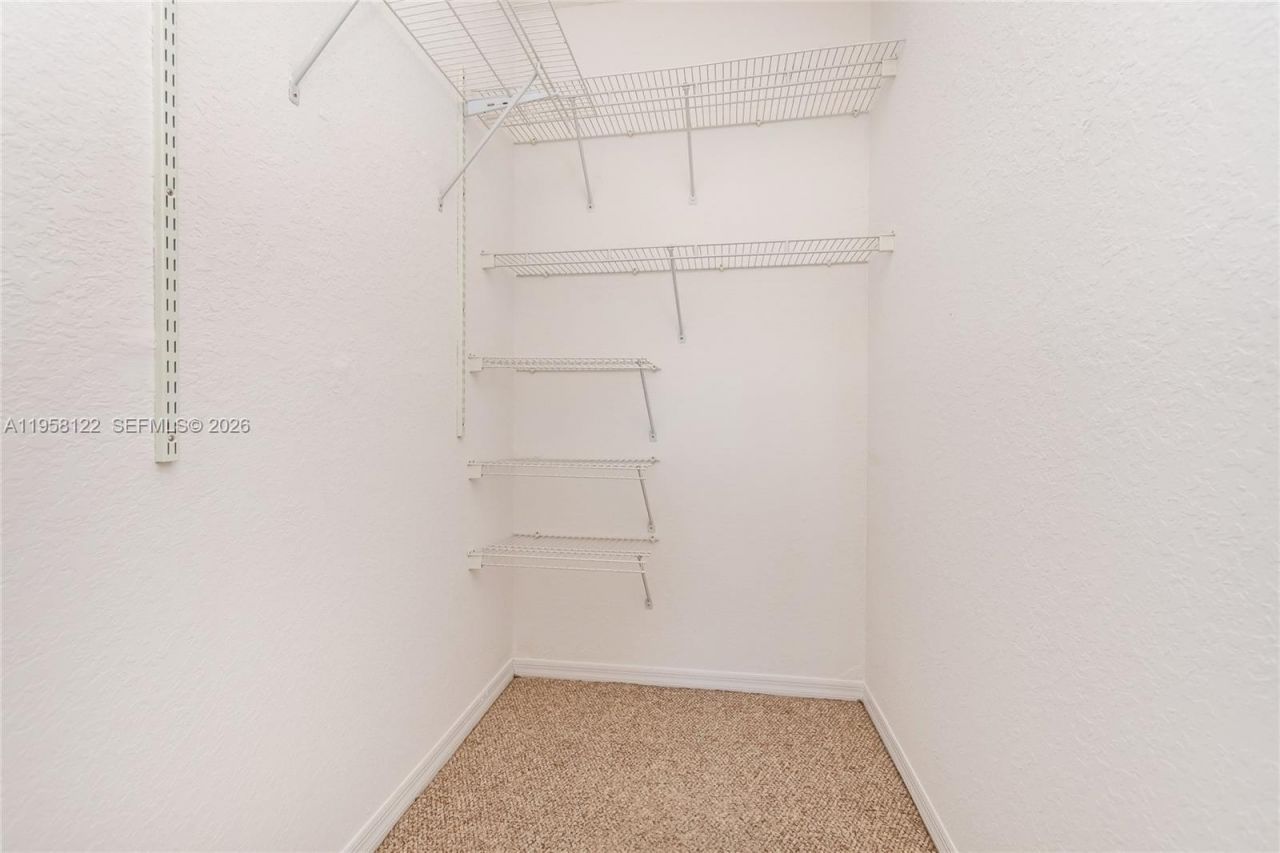 5610 NW 114th Pl, Unit 218, Doral, FL 33178 Photo