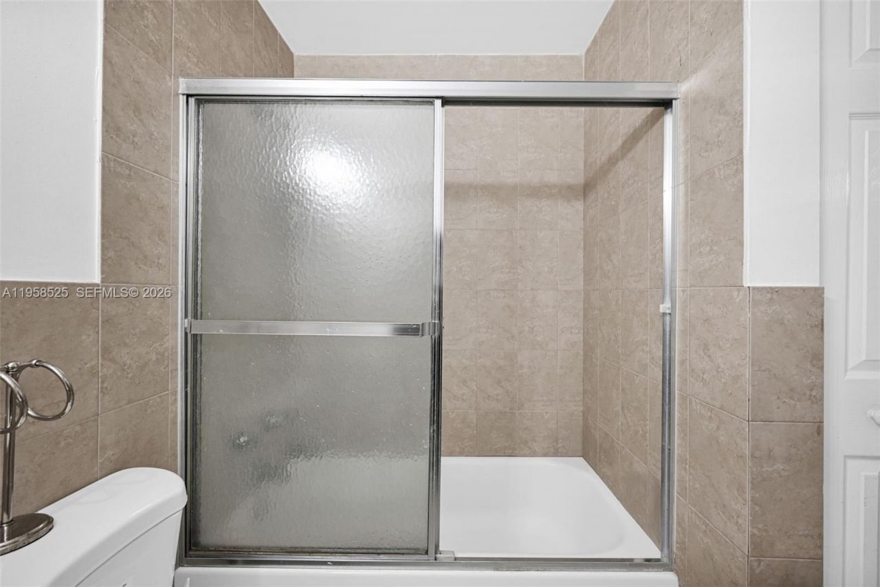 12890 NE 8th Ave, Unit 203, North Miami, FL 33161 Photo