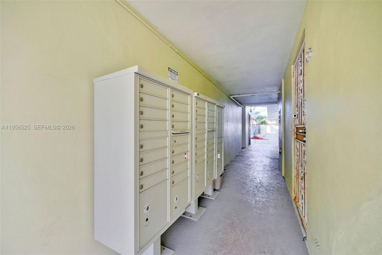 12890 NE 8th Ave, Unit 203, North Miami, FL 33161 Photo