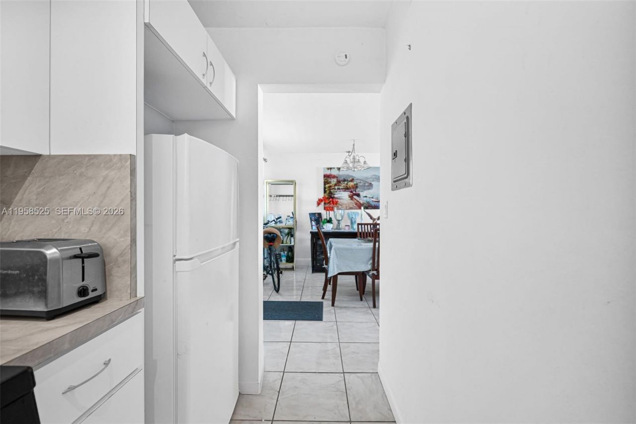 12890 NE 8th Ave, Unit 203, North Miami, FL 33161 Photo