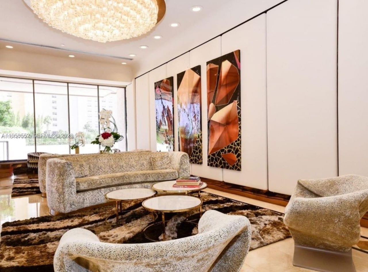 1800 NE 114th St, Unit 811, Miami, FL 33181 Photo