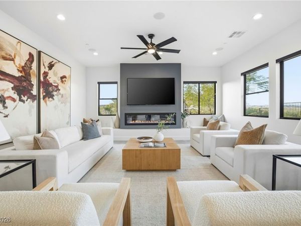 10 Camino La Venta Court, Henderson, NV 89011