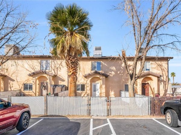 775 Moss Drive, Unit 7, Mesquite, NV 89027