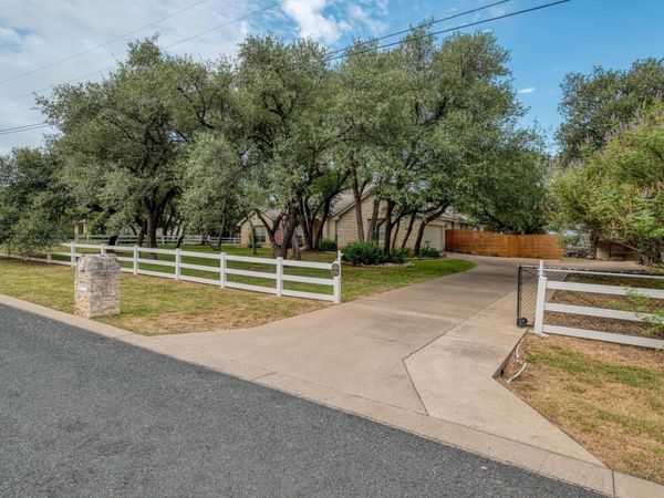 125 Ridgewood CV, Georgetown, TX 78633