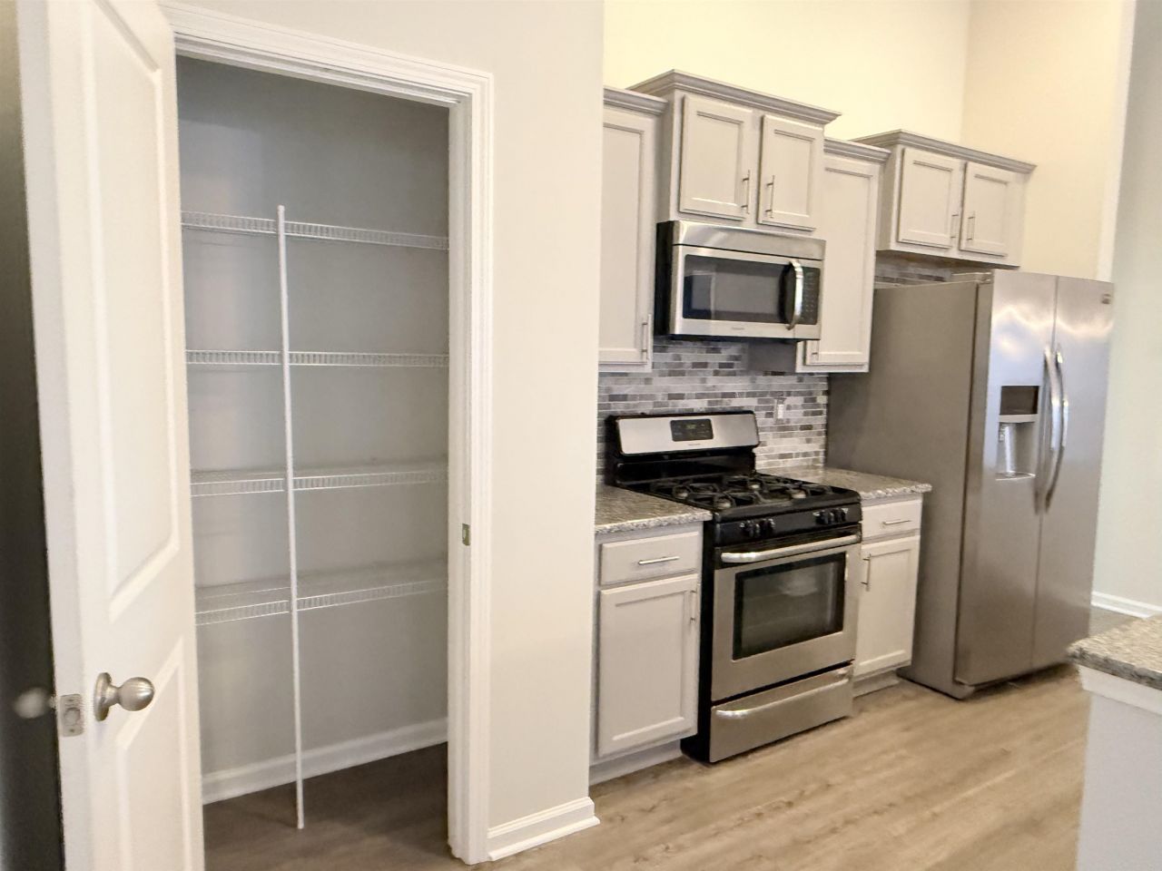 4348 Livorn Loop Photo 5