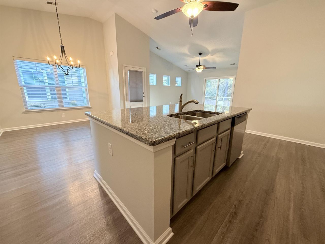 4348 Livorn Loop Photo 7