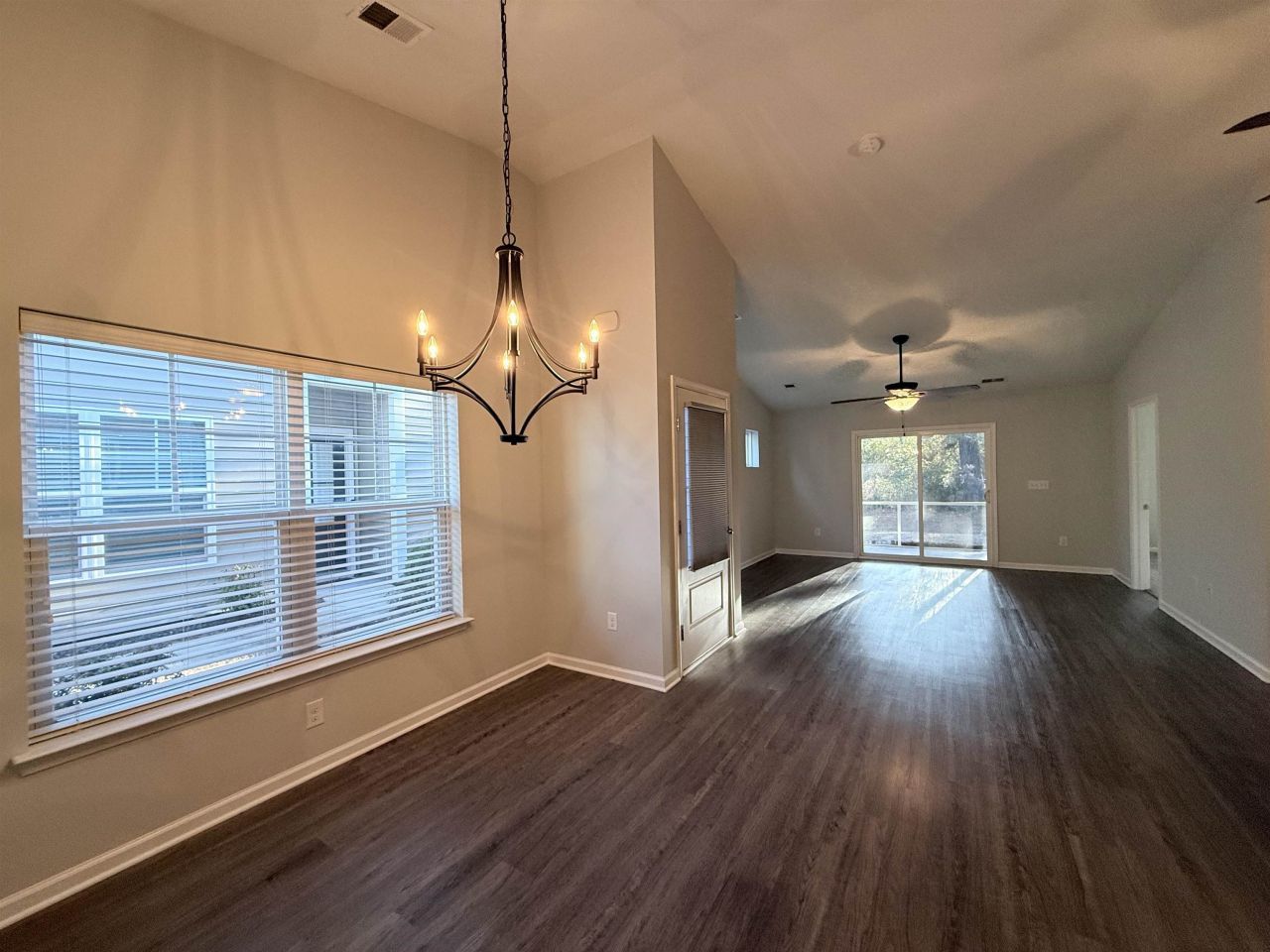 4348 Livorn Loop Photo 9