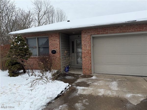 1039 Rector Road, Parkersburg, WV 26105