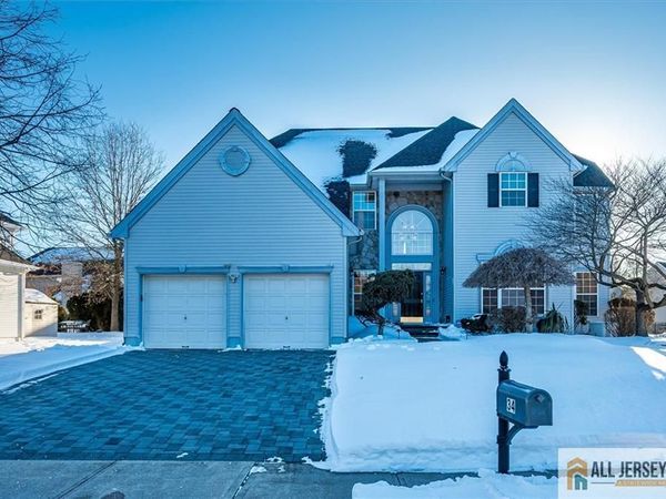 34 Scenic Drive, Dayton, NJ 08810