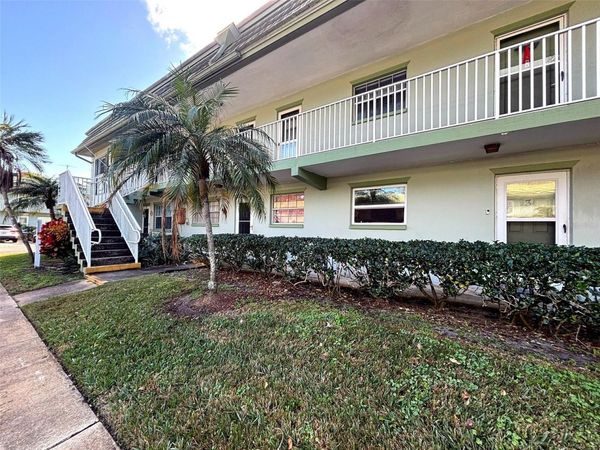1433 S BELCHER ROAD, Unit B2, CLEARWATER, FL 33764