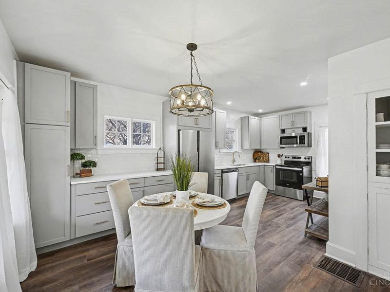 21 Kenwood Drive, Middletown, OH 45042 Photo 2