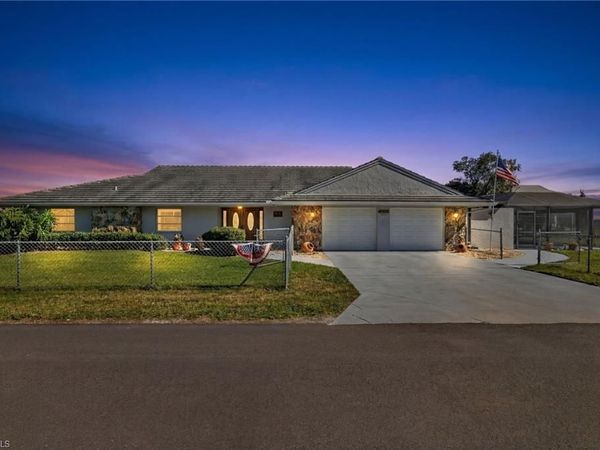 1818 Cherie LN, NORTH FORT MYERS, FL 33917