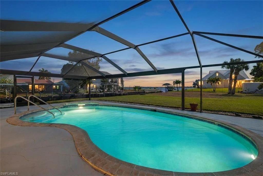 1818 Cherie Ln, North Fort Myers, FL 33917 Photo