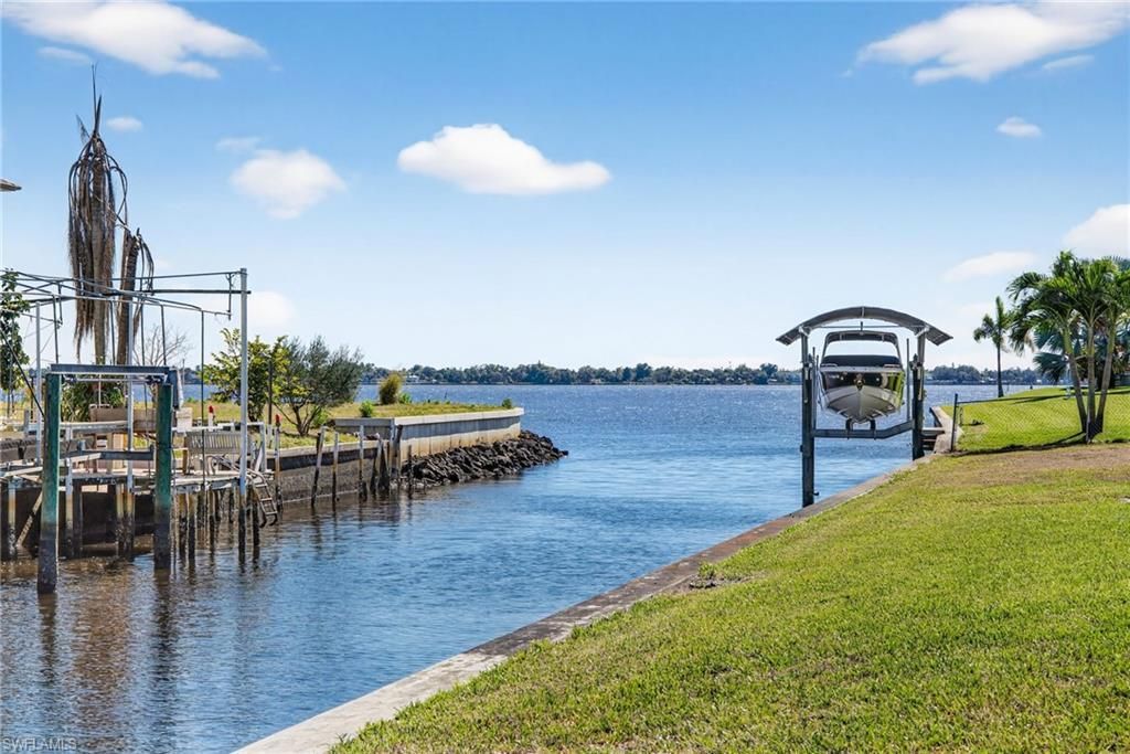 1818 Cherie Ln, North Fort Myers, FL 33917 Photo