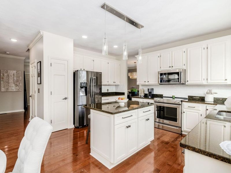 656 TIM TAM Avenue, Columbus, OH 43230 Photo 16