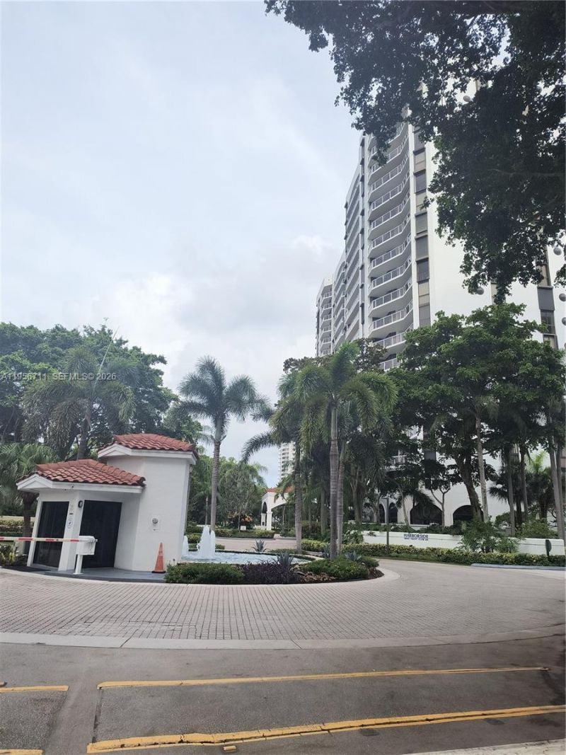 3610 Yacht Club Dr, Unit TS16, Aventura, FL 33180 Photo