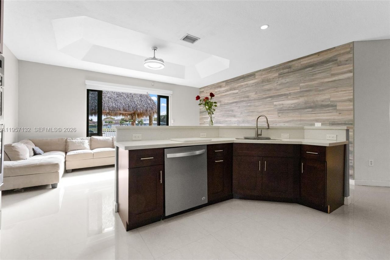 3924 NE 15th St, Homestead, FL 33033 Photo