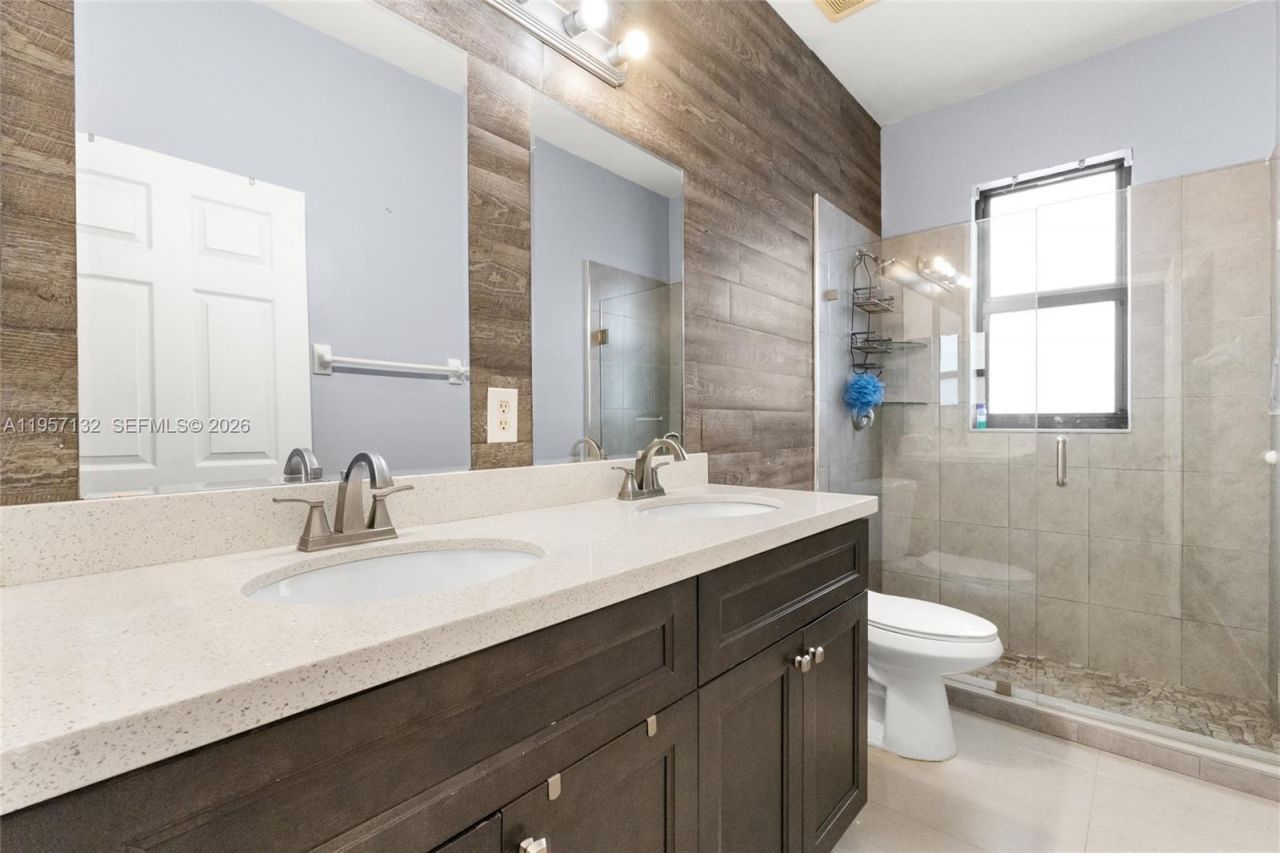 3924 NE 15th St, Homestead, FL 33033 Photo