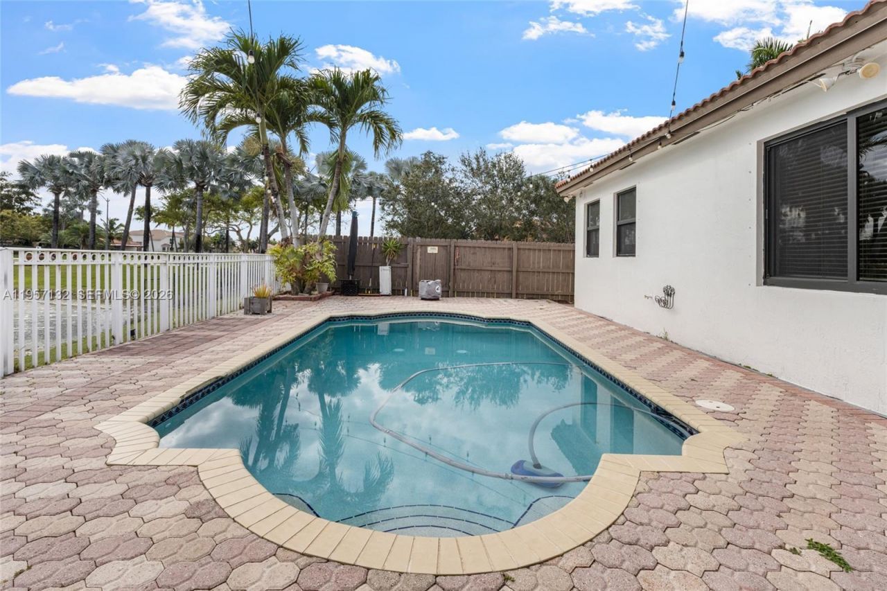 3924 NE 15th St, Homestead, FL 33033 Photo