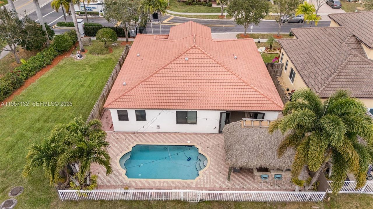 3924 NE 15th St, Homestead, FL 33033 Photo