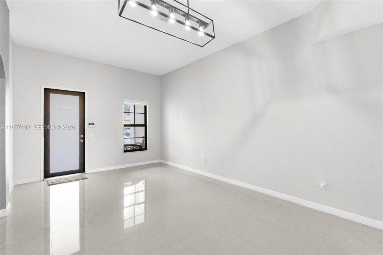 3924 NE 15th St, Homestead, FL 33033 Photo