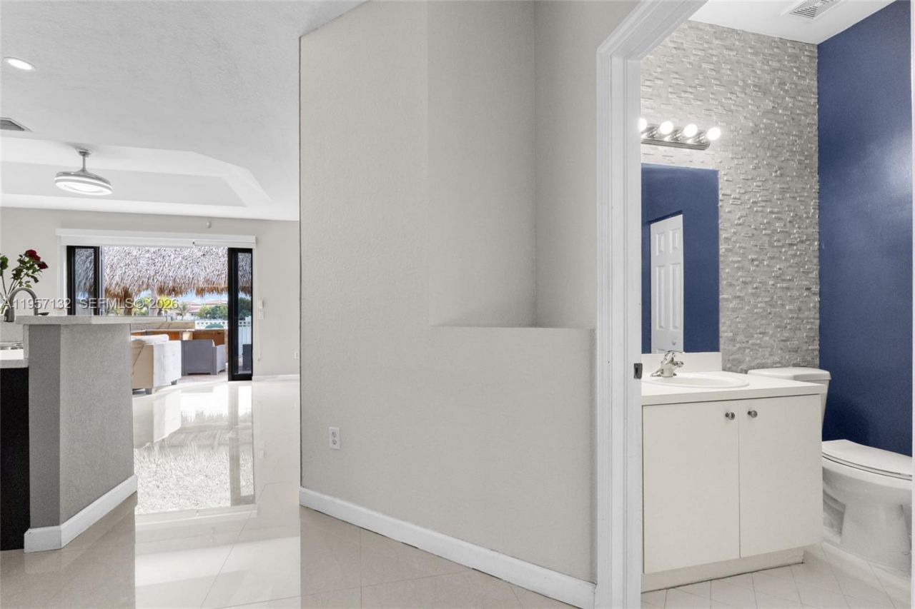 3924 NE 15th St, Homestead, FL 33033 Photo