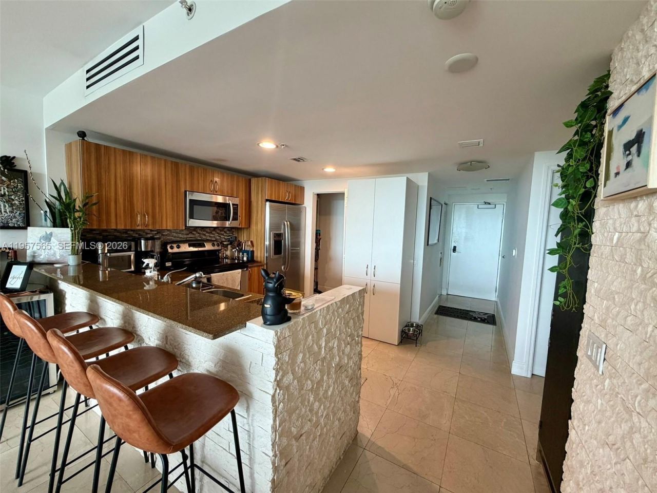 6305 Indian Creek Dr, Unit 6B, Miami Beach, FL 33141 Photo