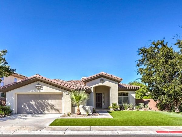 16 Holston Hills Road, Henderson, NV 89052