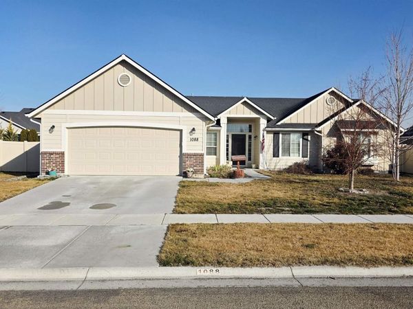 1088 E Rose Island St, Nampa, ID 83686