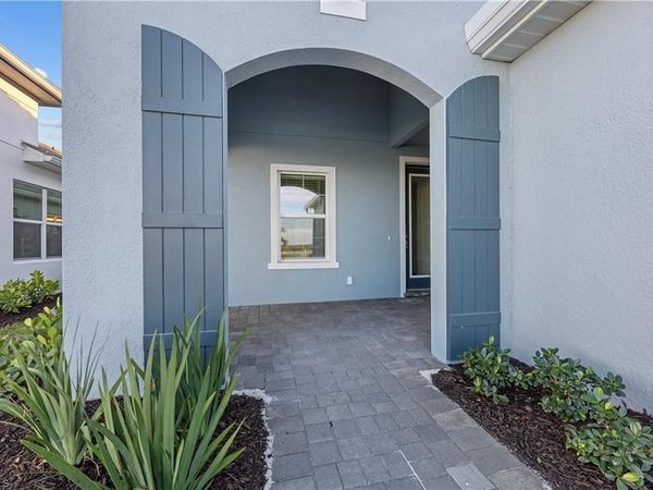 4580 Skysail DR, NAPLES, FL 34120