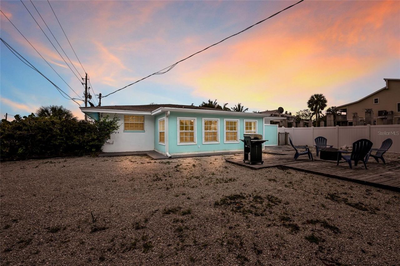 120 Maple Avenue, Anna Maria, FL 34216 Photo